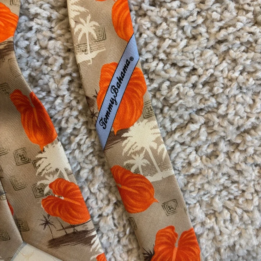 Tommy Bahama Silk Necktie Mens‎ OS Tan Orange Tropical Palm Tree Excellent Silk